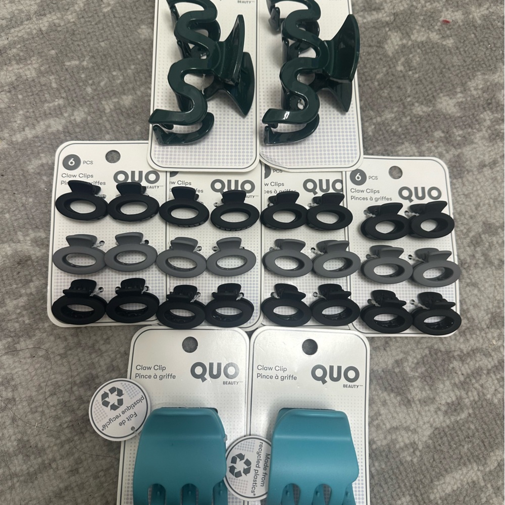 Quo hair clips